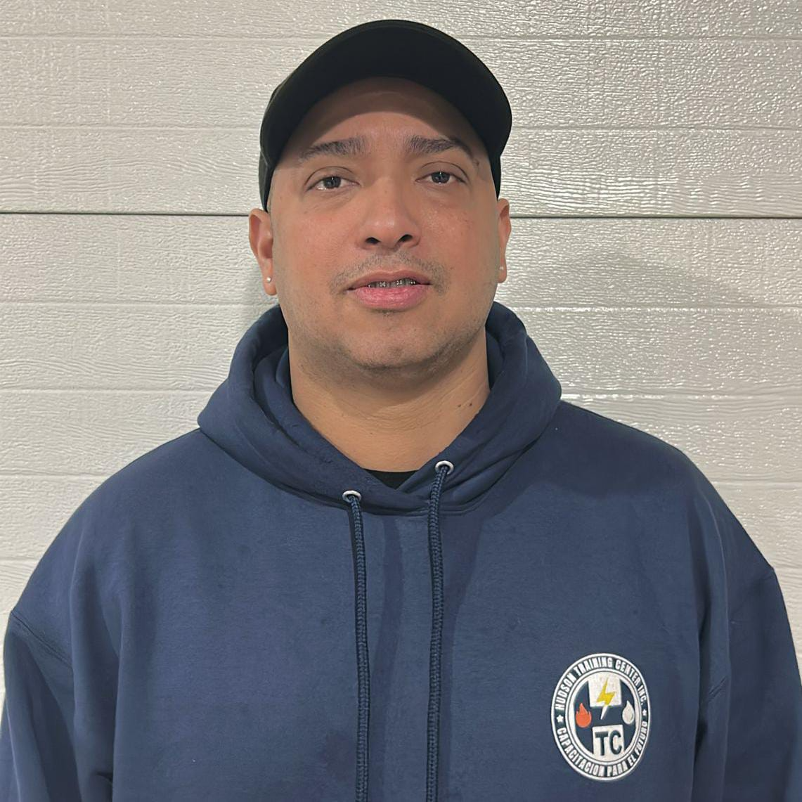 CARLOS E PEREZ GRUESO